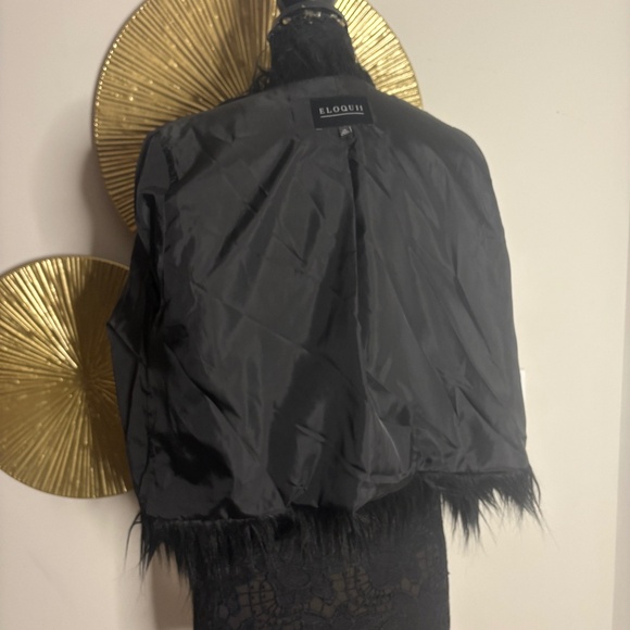 **Faux Fur Cropped Jacket** - Picture 4 of 6